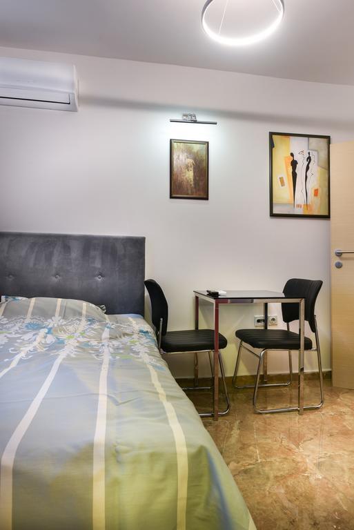 Skopje Deluxe Apartments Luaran gambar